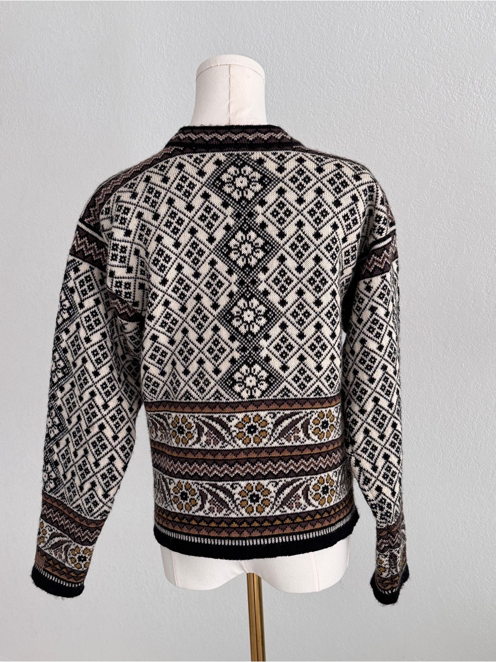 Vintage Dale of Norway Black, White & Brown Geometric Knit Cardigan size small - Picture 7 of 9